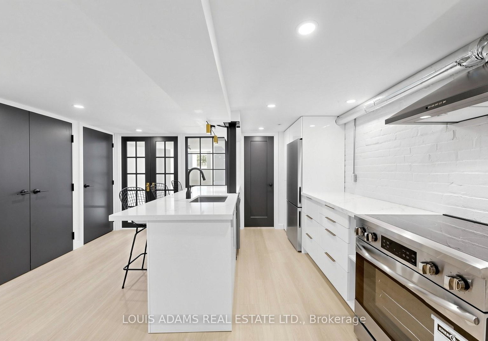 363-dovercourt-road-toronto-ontario-c12993208