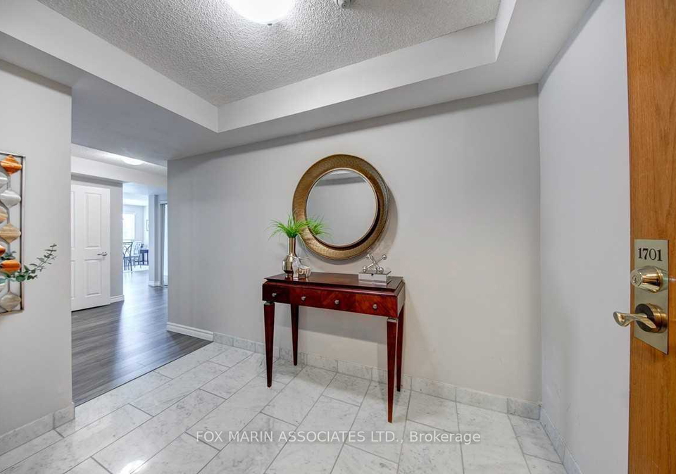 18-hollywood-avenue-north-york-ontario-c12993242