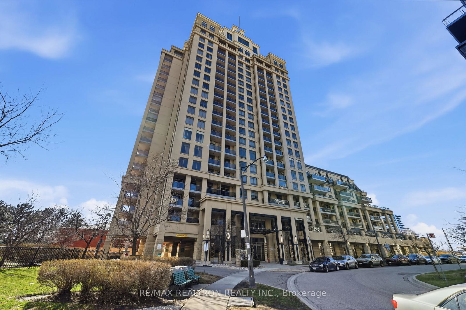 18-kenaston-gardens-north-york-ontario-c12993262