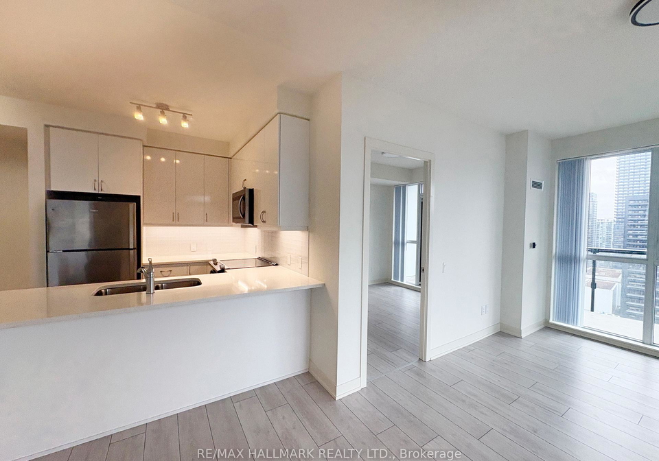 4955-yonge-street-north-york-ontario-c12993312