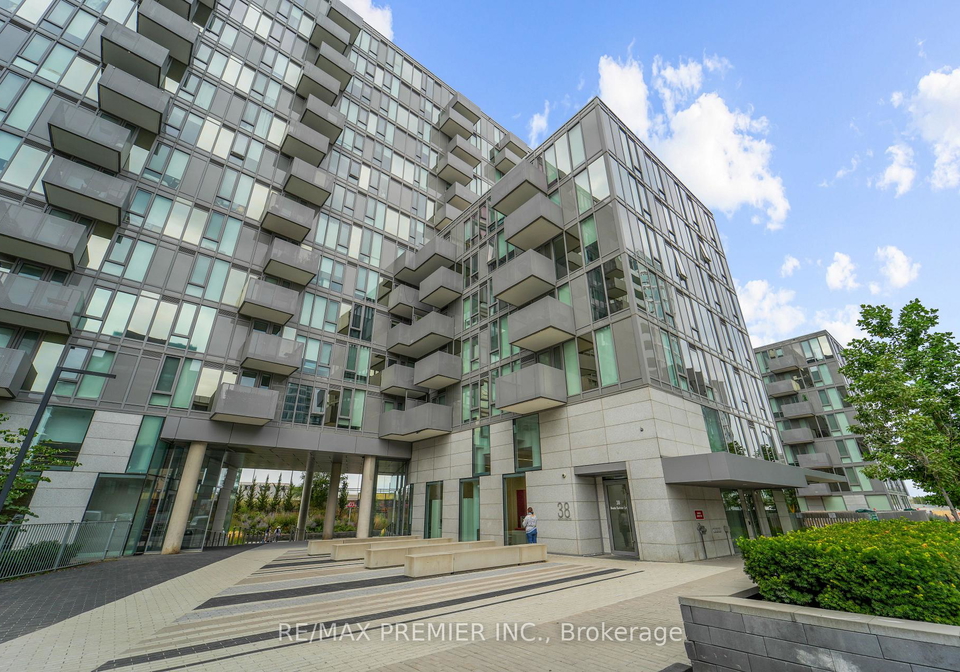 38-monte-kwinter-monte-kwinter-court-toronto-ontario-c12993322