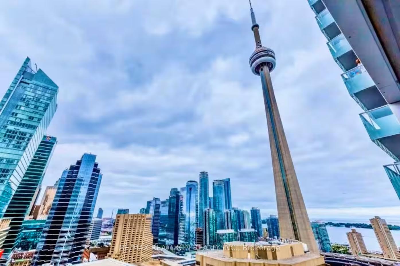 300-front-street-w-toronto-ontario-c12993356
