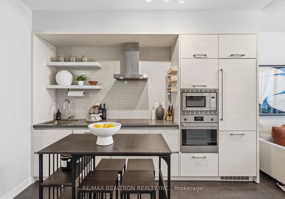 2221-yonge-street-toronto-ontario-c12993456