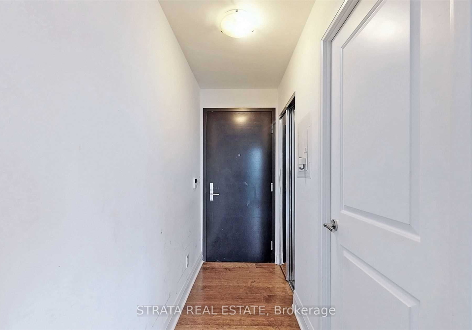 1080-bay-street-toronto-ontario-c12993872