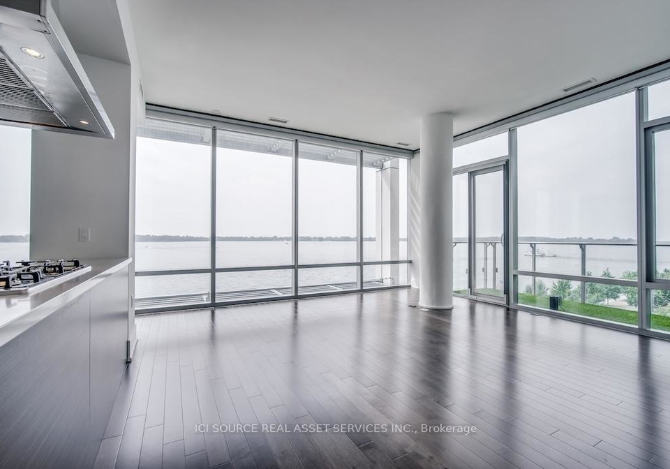 39-queens-quay-e-toronto-ontario-c12994446