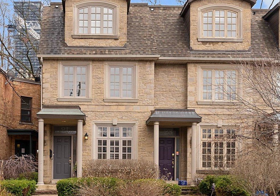 21-castlefield-avenue-toronto-ontario-c12994448