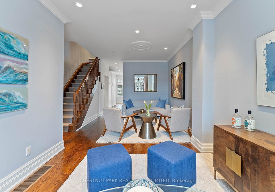 21-castlefield-avenue-toronto-ontario-c12994448