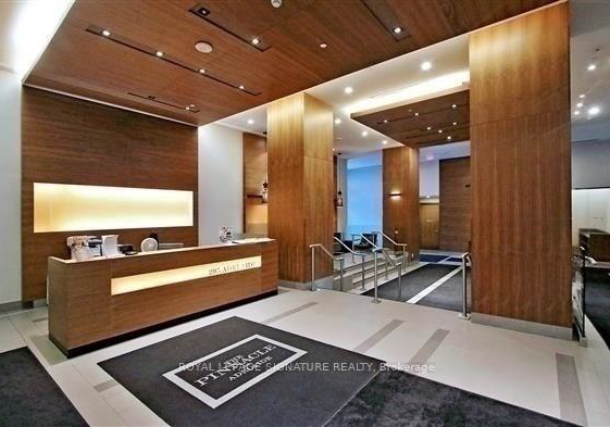 295-adelaide-street-w-toronto-ontario-c12995044
