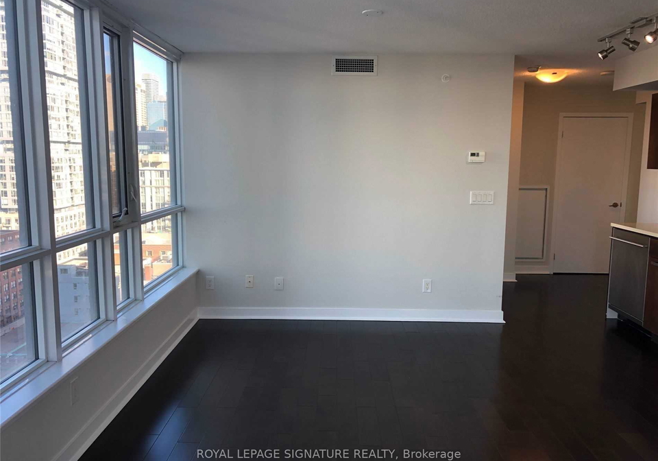 295-adelaide-street-w-toronto-ontario-c12995044
