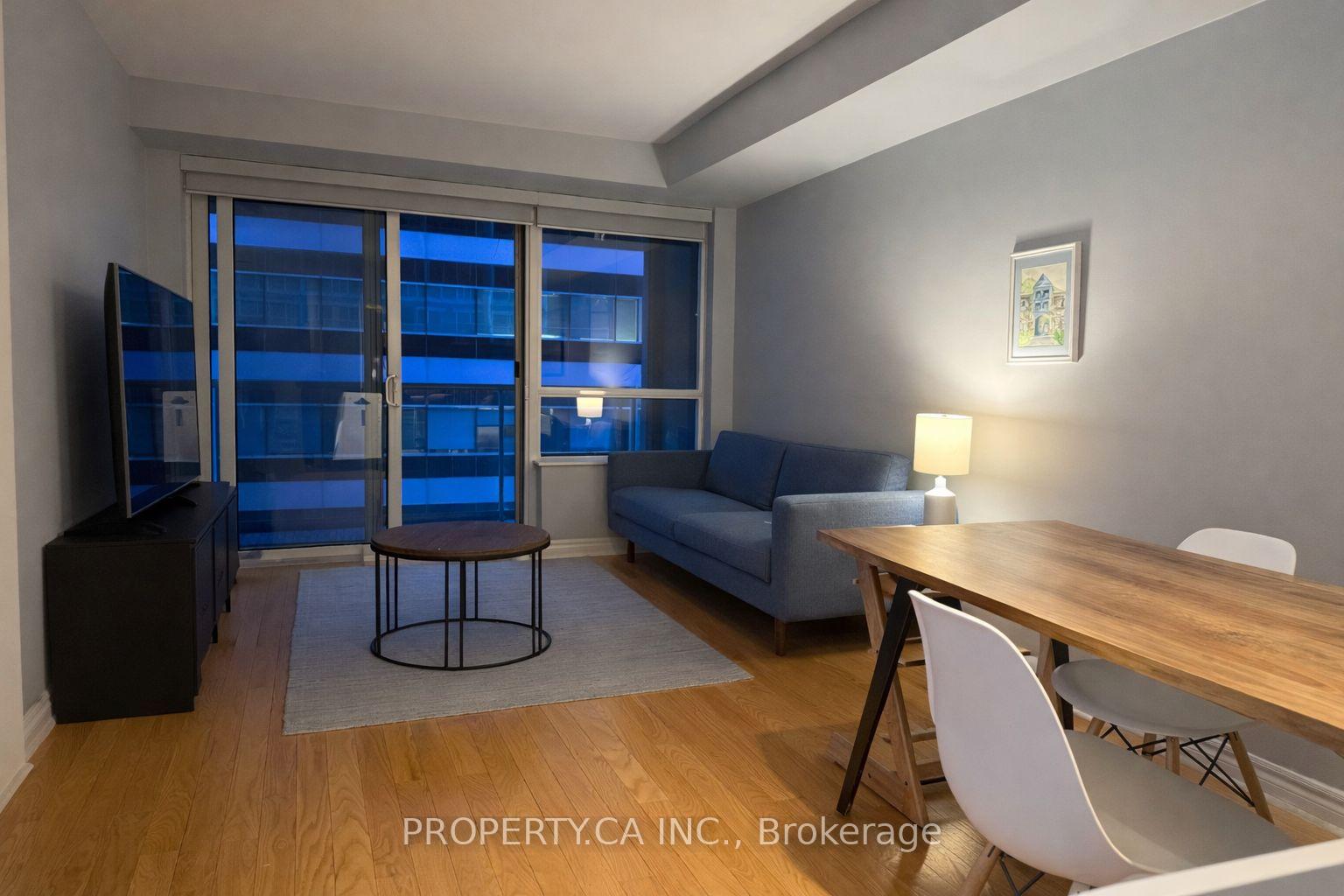 270-wellington-street-w-toronto-ontario-c12995148