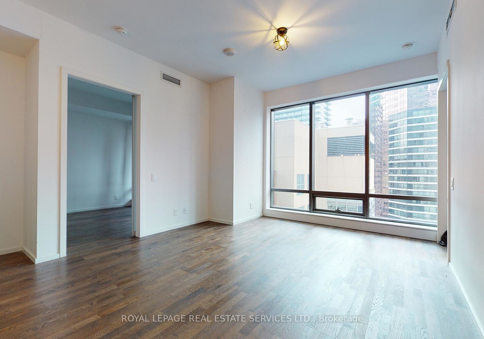 5-st-joseph-street-toronto-ontario-c12995528