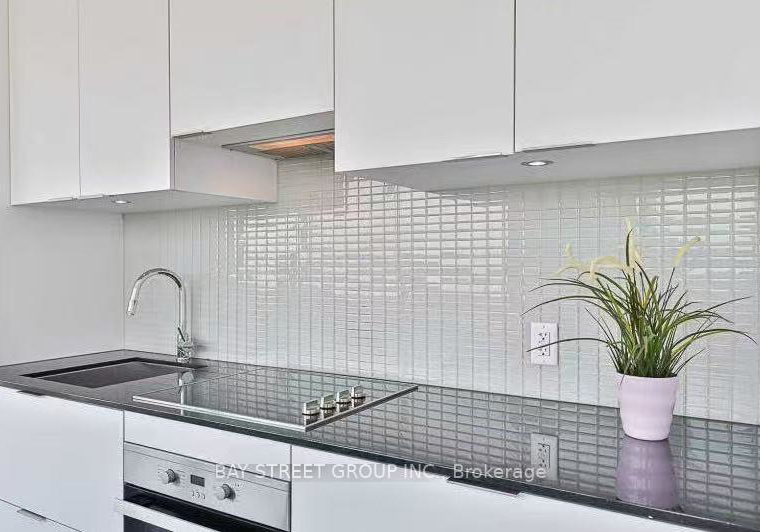 5-st-joseph-street-toronto-ontario-c12995594