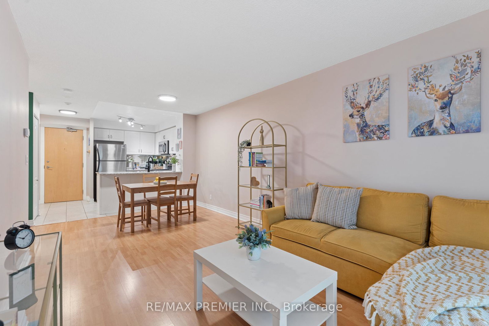 212-eglinton-avenue-e-toronto-ontario-c12995614