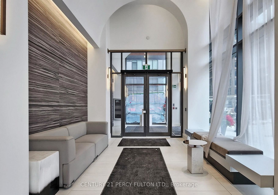 39-roehampton-avenue-toronto-ontario-c12995648
