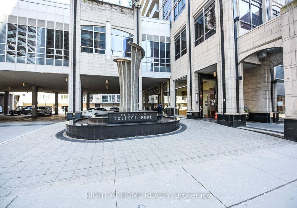 761-bay-street-toronto-ontario-c12995738