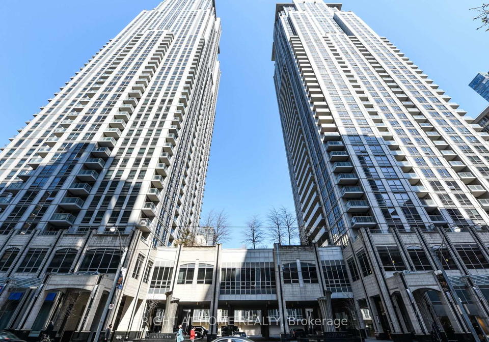 761-bay-street-toronto-ontario-c12995738