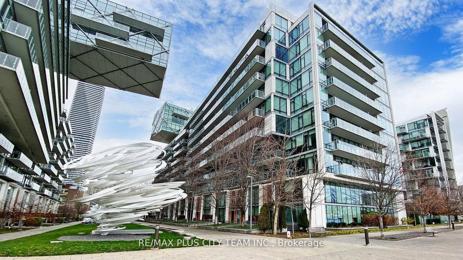 39-queens-quay-e-toronto-ontario-c12995822