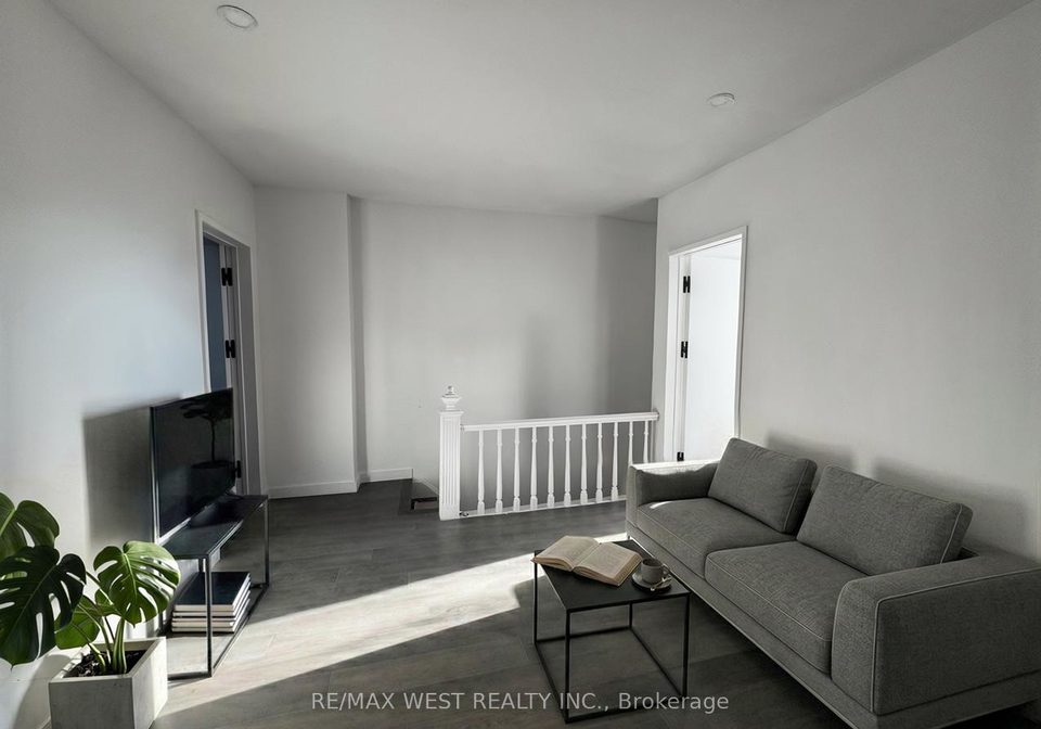 436-markham-street-toronto-ontario-c12995892