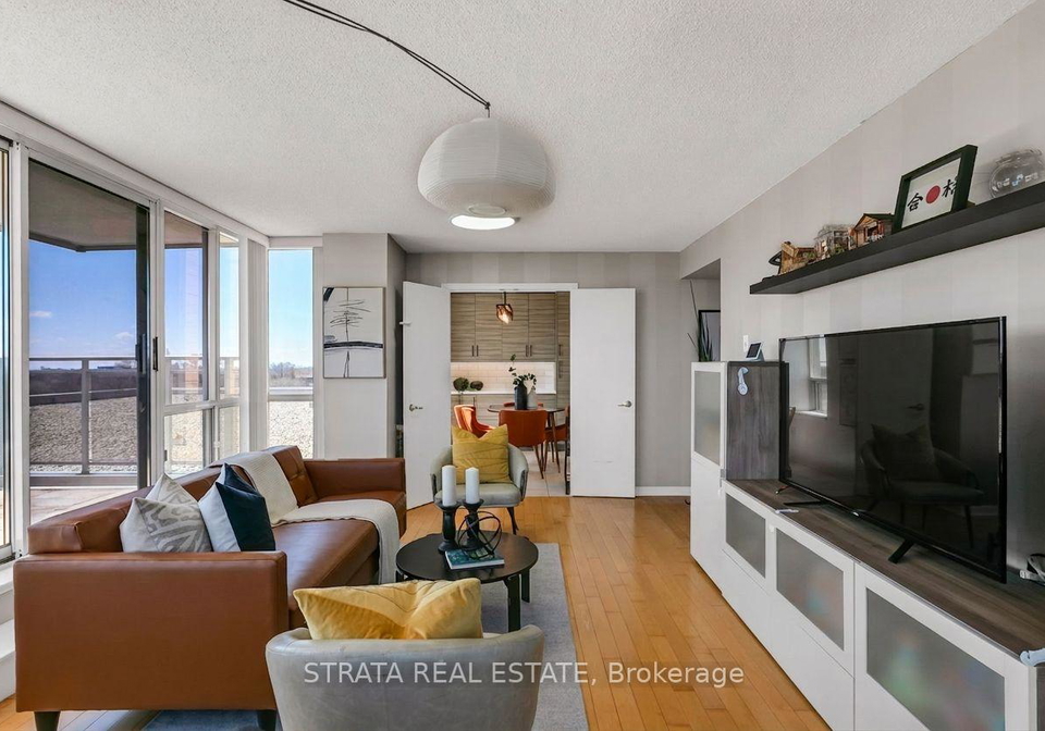 650-lawrence-avenue-w-toronto-ontario-c12996010