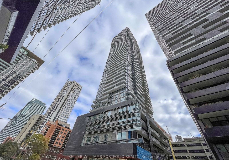 39-roehampton-avenue-toronto-ontario-c12996078