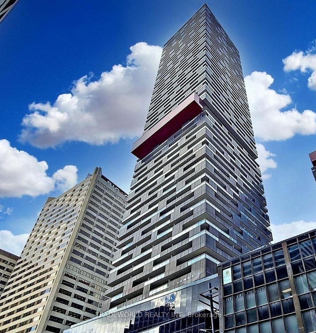 8-eglinton-avenue-e-toronto-ontario-c12996098