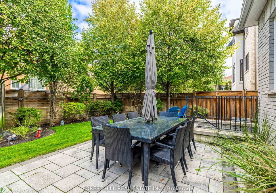 16-northwood-drive-north-york-ontario-c12996122