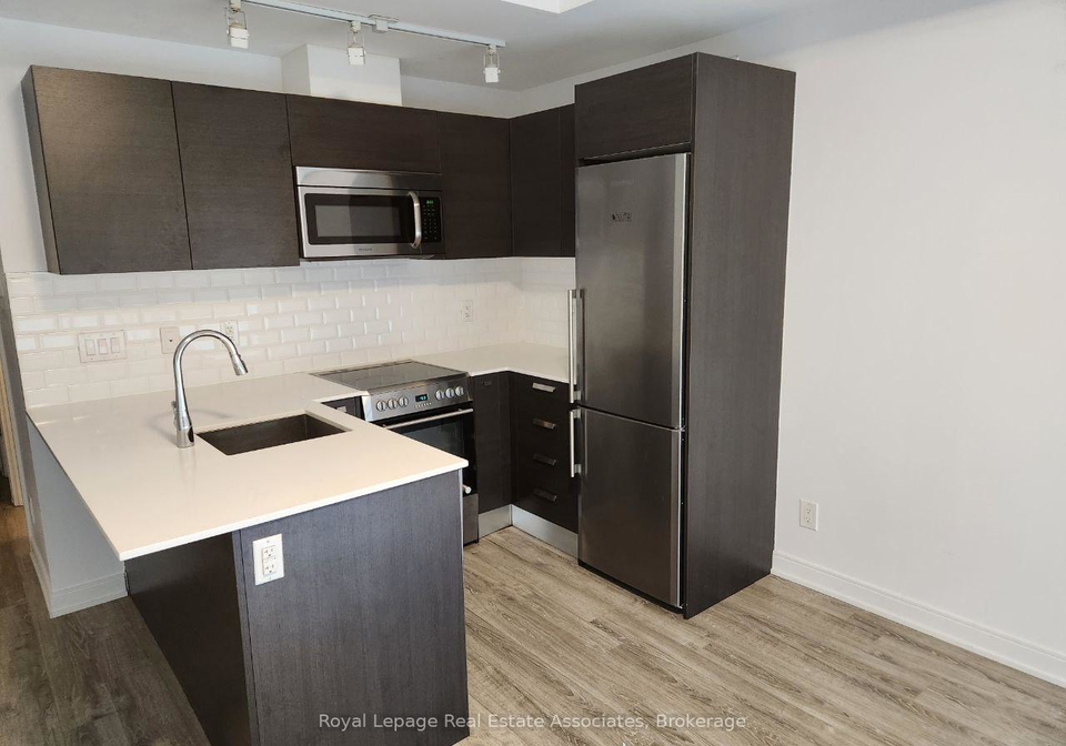 42-charles-street-e-toronto-ontario-c12996132