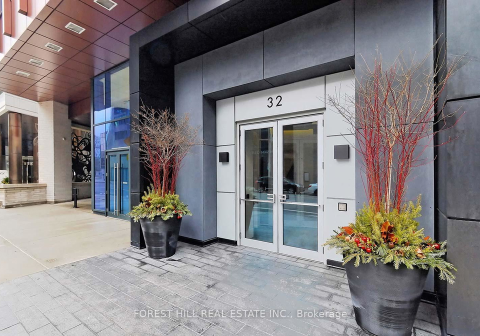 32-davenport-road-toronto-ontario-c12996164