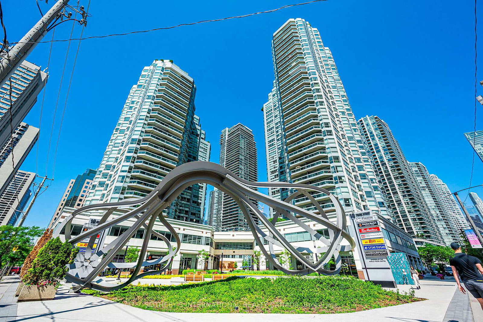 10-yonge-street-toronto-ontario-c12996436