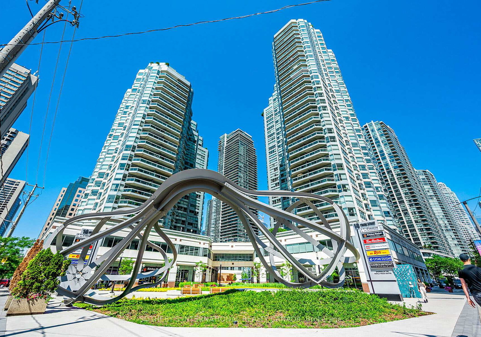 10-yonge-street-toronto-ontario-c12996436