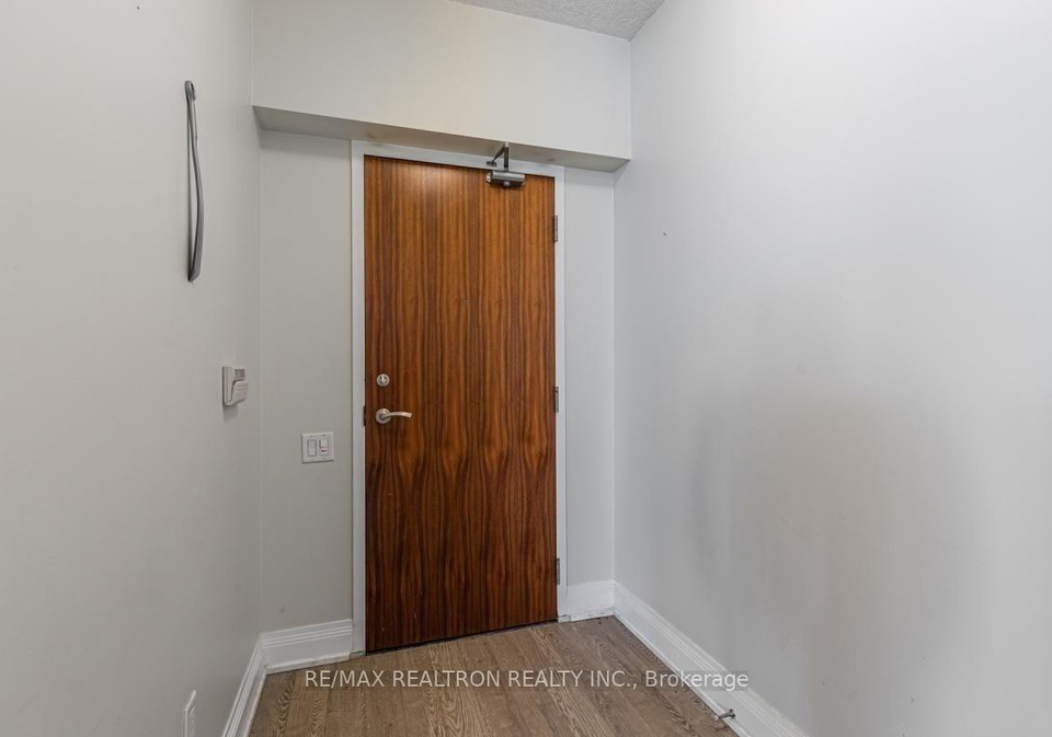 2191-yonge-street-toronto-ontario-c12996558
