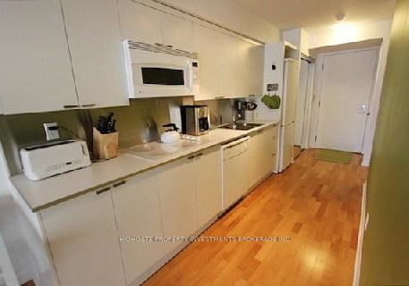 111-elizabeth-street-toronto-ontario-c12996794
