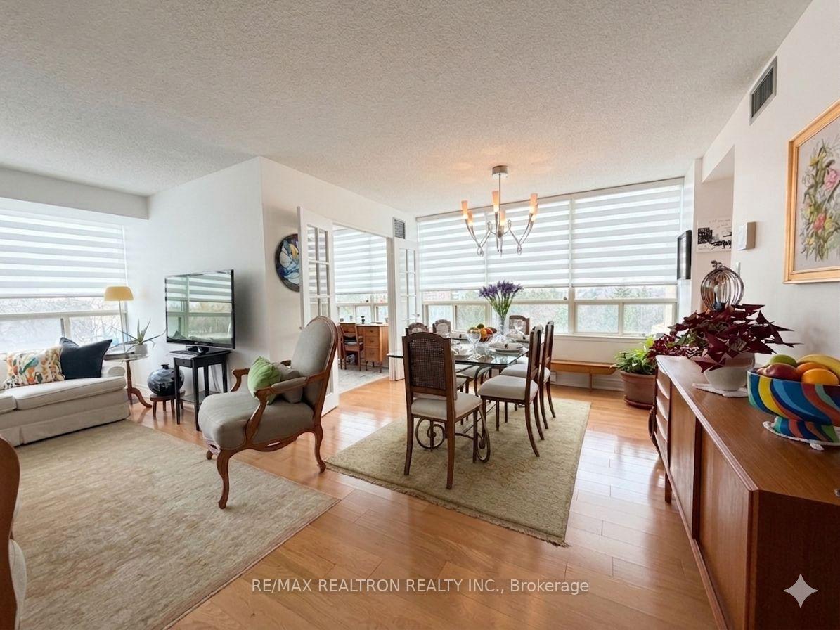 10-torresdale-avenue-toronto-ontario-c12996838