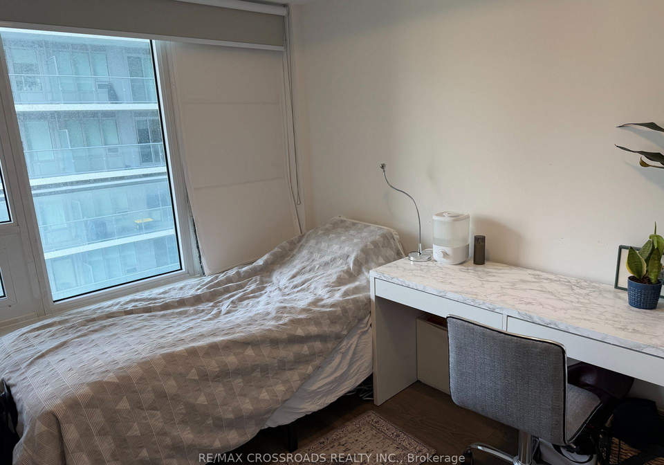 195-redpath-avenue-toronto-ontario-c12996842