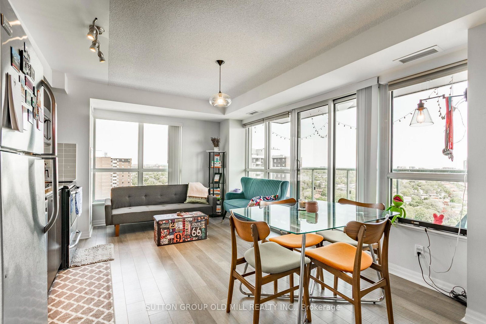 2015-sheppard-avenue-e-north-york-ontario-c12997032