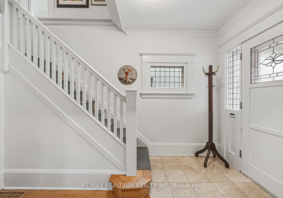 126-pinewood-avenue-toronto-ontario-c12997056