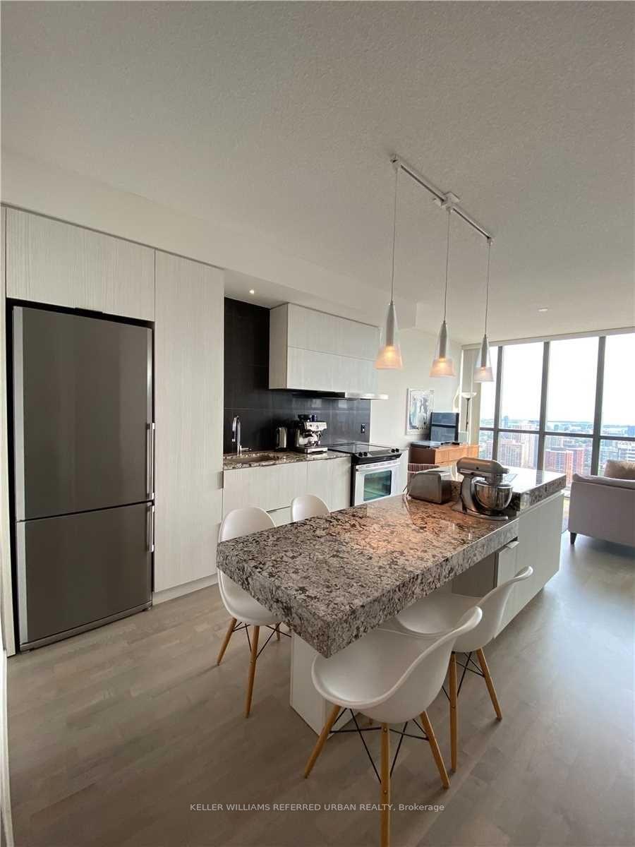 101-charles-street-toronto-ontario-c12997366
