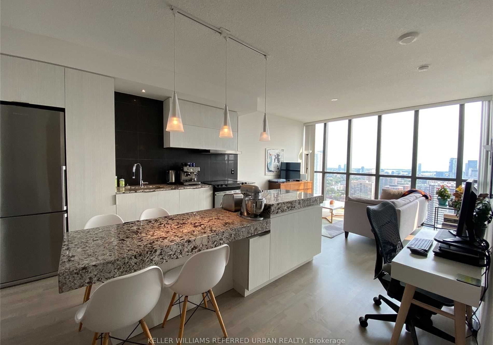 101-charles-street-toronto-ontario-c12997366