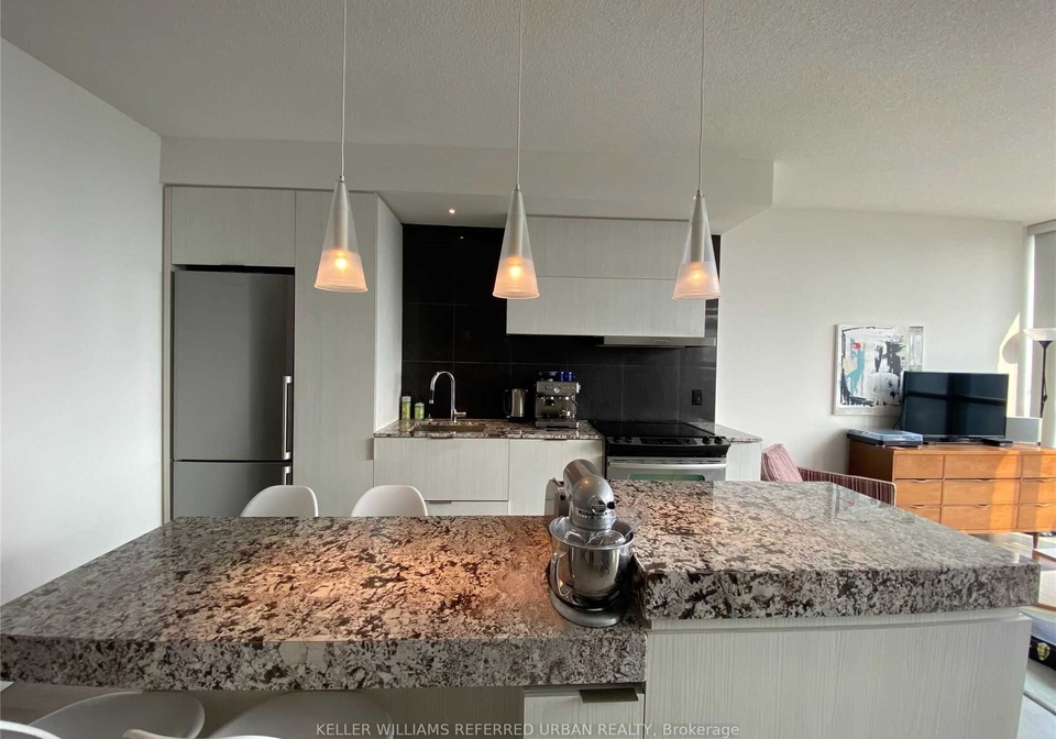101-charles-street-toronto-ontario-c12997366