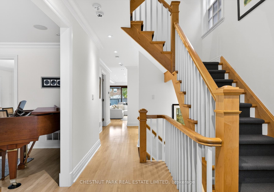 10-harper-avenue-toronto-ontario-c12997426