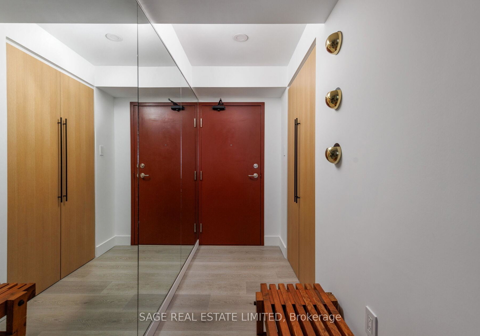 245-the-donway-w-north-york-ontario-c12997486