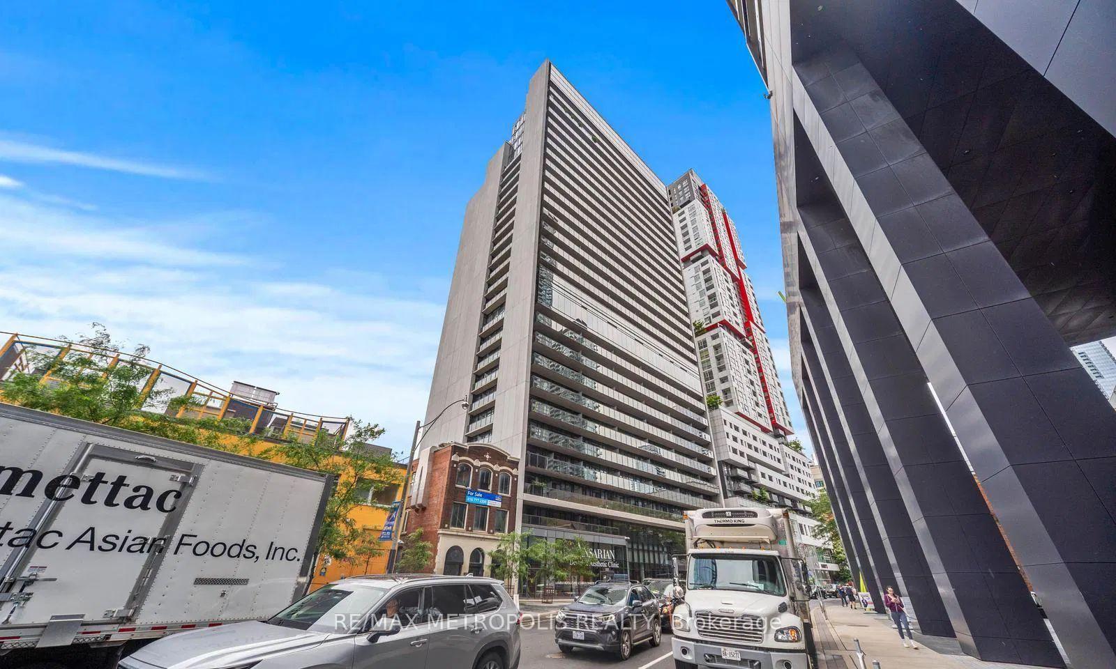 330-richmond-street-w-toronto-ontario-c12997500