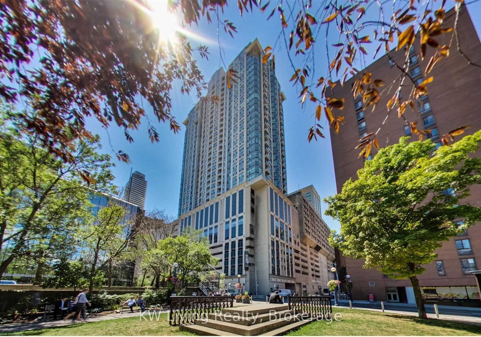 8-park-road-toronto-ontario-c12997602