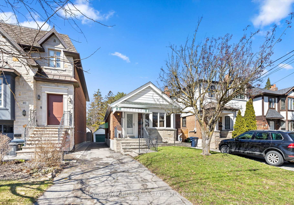 42-parklea-drive-east-york-ontario-c12997642