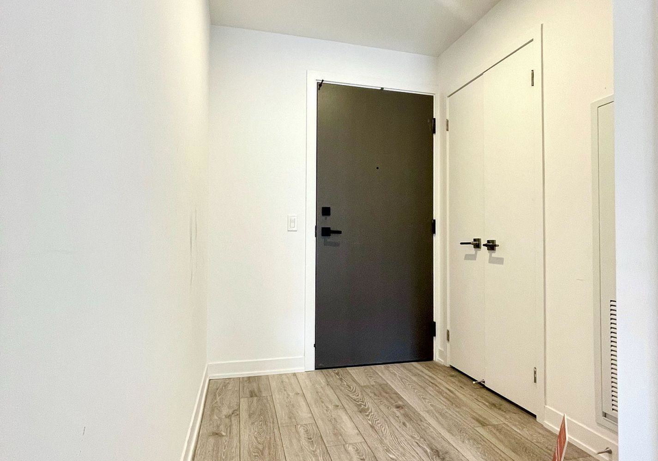 15-holmes-avenue-north-york-ontario-c12998110