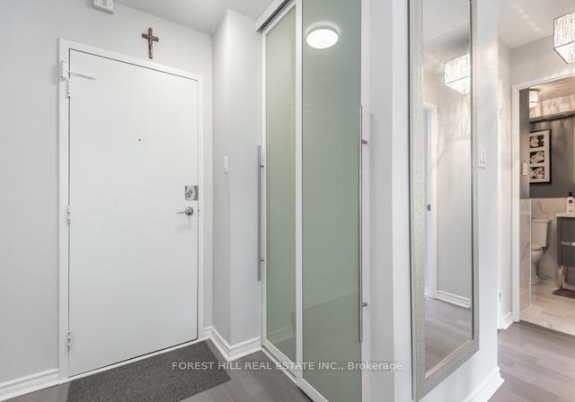 105-mccaul-street-toronto-ontario-c12998164