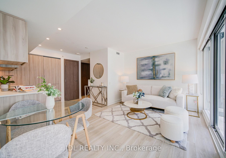 17-bathurst-street-toronto-ontario-c12998174