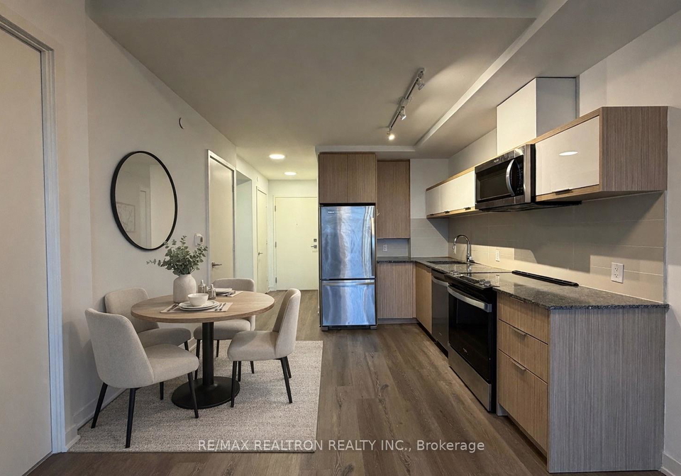 10-deerlick-court-north-york-ontario-c12998220