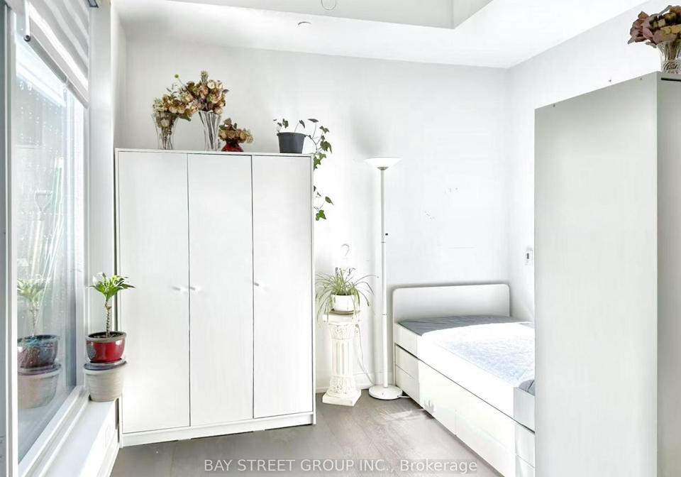 olympic-garden-drive-north-york-ontario-c12998250