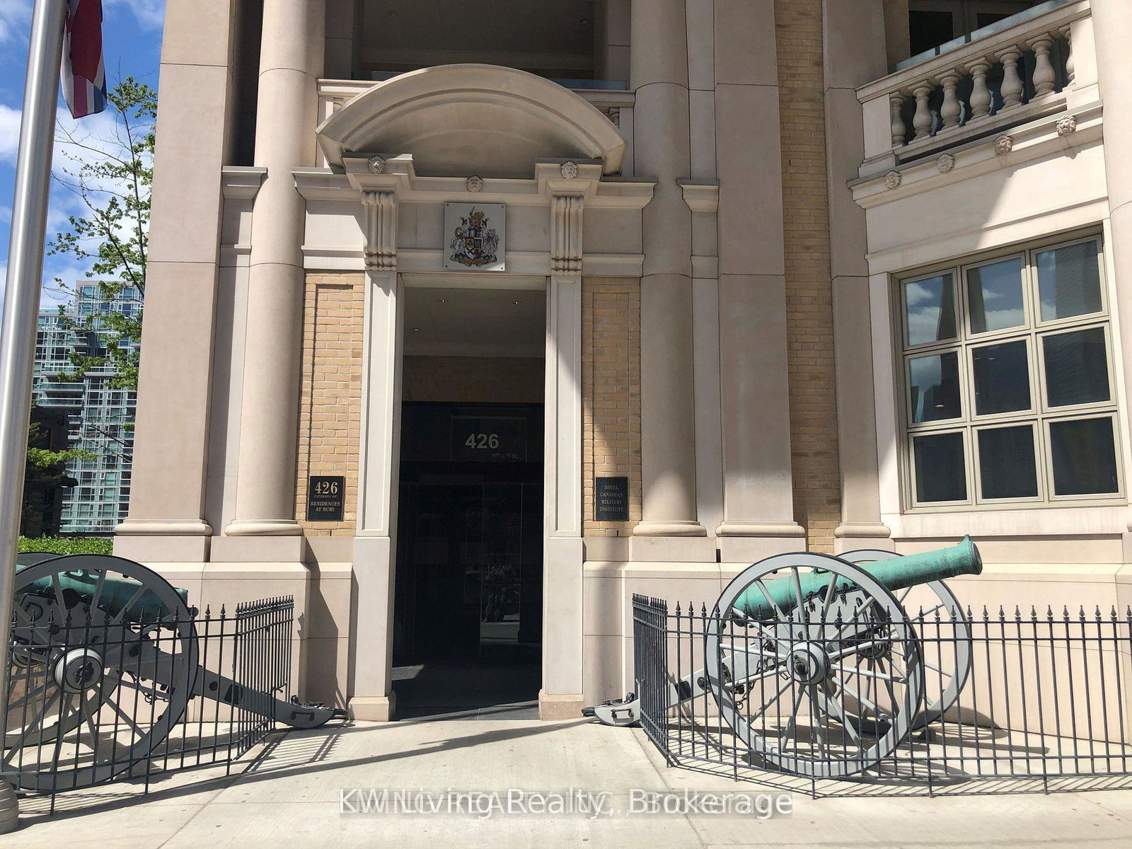 426-university-avenue-toronto-ontario-c12998276